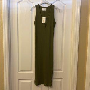 New with Tags Banana Republic Sleeveless Midi Dress, Army Green, Size Medium